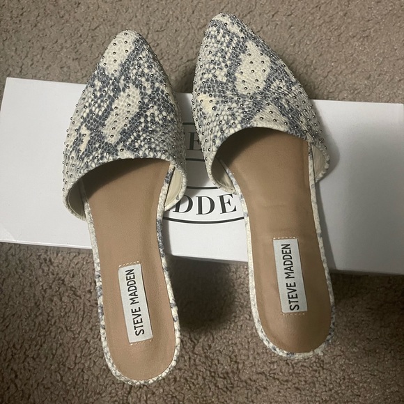 Steve Madden natural snake print leather trace studded mule - Picture 2 of 4